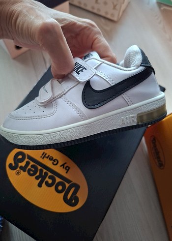 28 Beden Nike Erkek Çocuk Beyaz Spor Ayakkabı