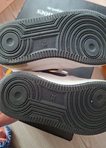 28 Beden beyaz Renk Nike Erkek Çocuk Beyaz Spor Ayakkabı