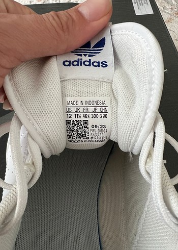 tek ebat Beden Adidas spor ayakkabı