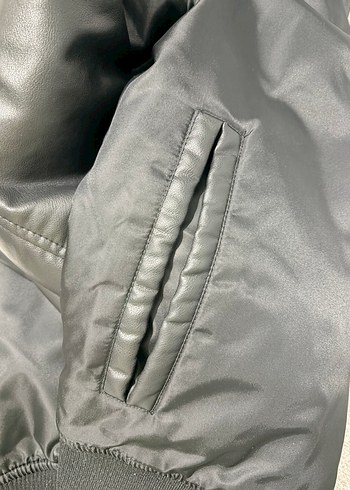 ZARA Kadın Siyah Deri Kollu Kapüşonlu Ceket - Görsel 9