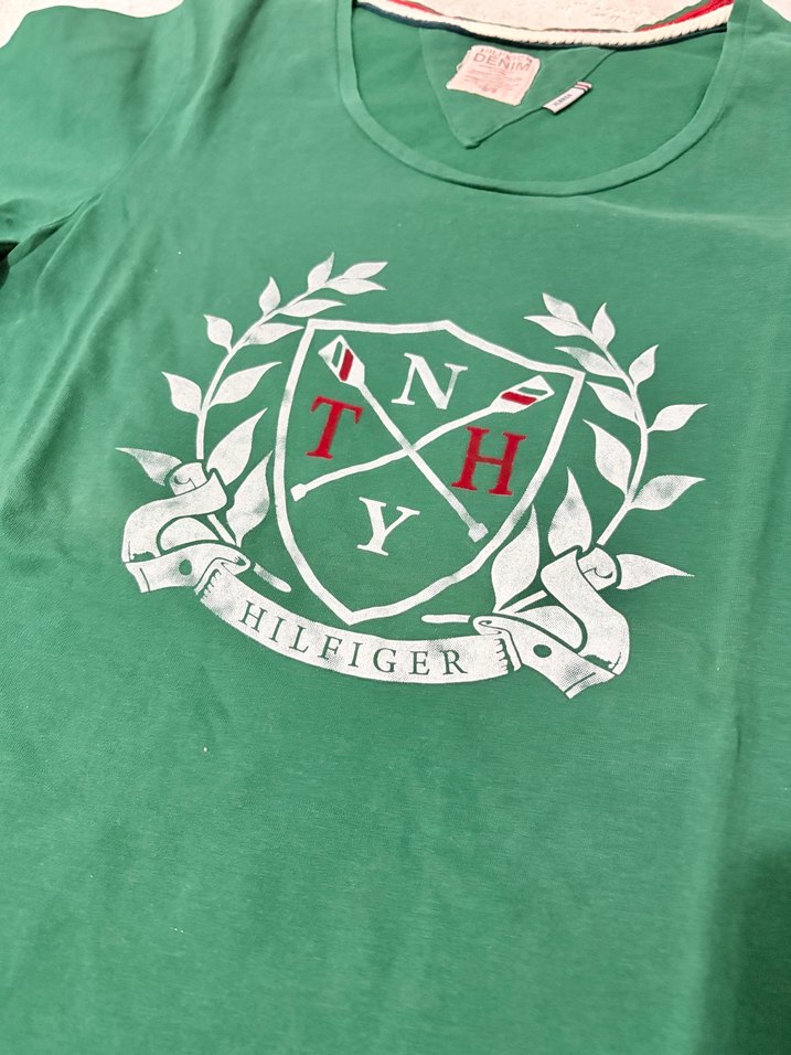 Vintage Tommy Hilfiger Koyu Yeşil Baskılı Kadın Tişört - Görsel 2
