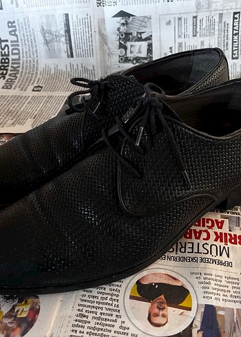 Derimod 
Siyah Klasik Erkek Ayakkabısı Velcro Detaylı - Görsel 2