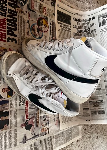 Beyaz Siyah Nike Spor Ayakkabı - Görsel 2