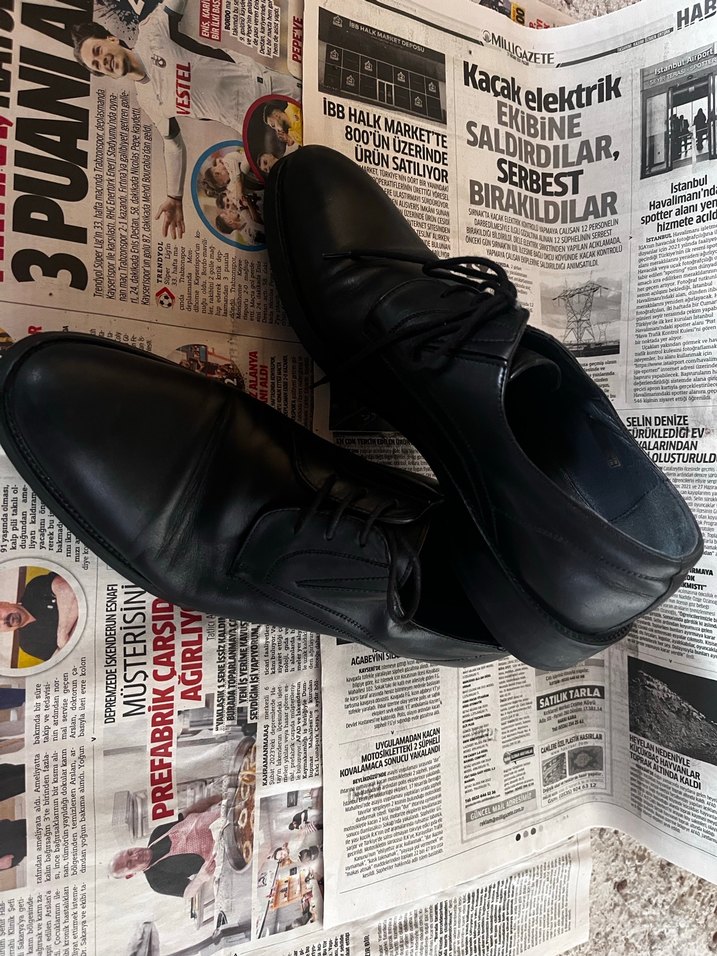 Siyah Parlak Rugan Klasik Erkek Ayakkabı - Görsel 2