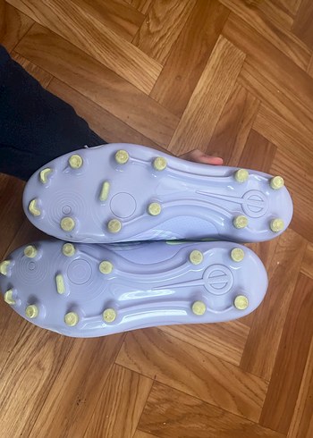 Pastel Mor Bağcıklı Erkek Futbol Ayakkabısı - Görsel 3