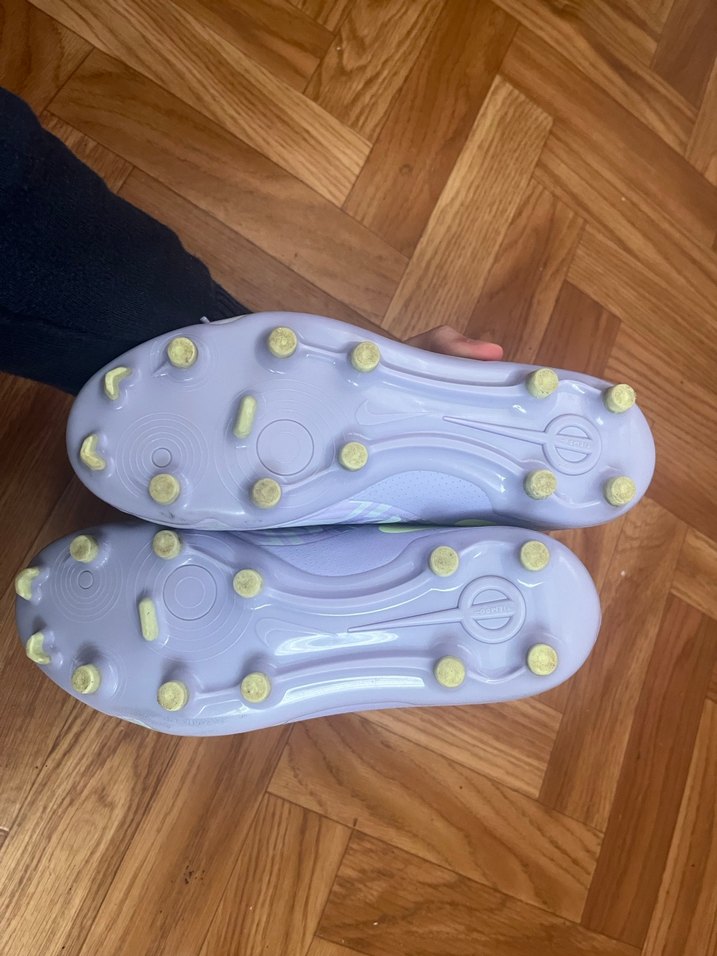 Pastel Mor Bağcıklı Erkek Futbol Ayakkabısı - Görsel 3