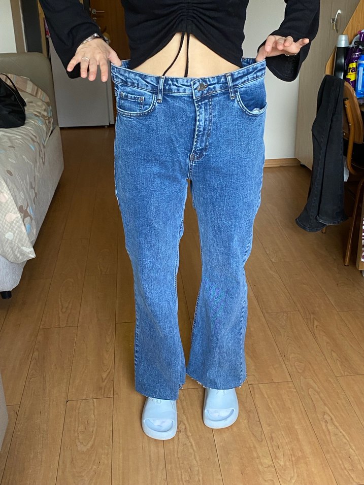 Kadın Mavi Bol Kesim Midi Kot Pantolon - Görsel 3