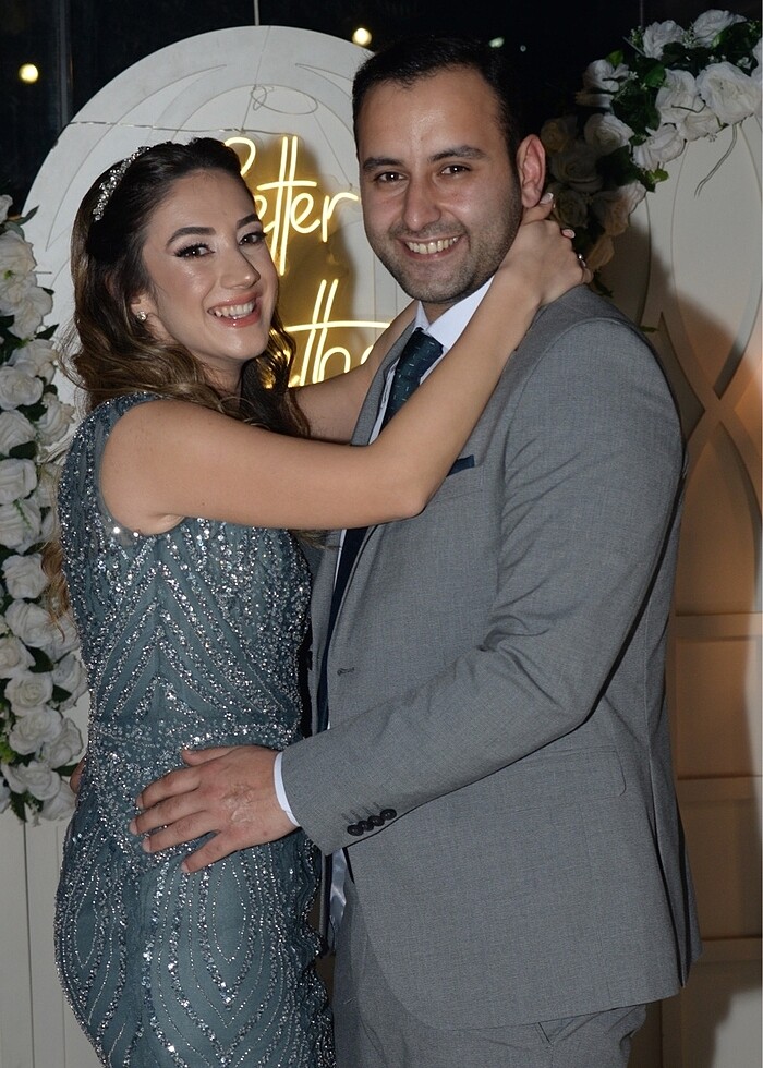 Taşlı nişan elbisesi - Görsel 4