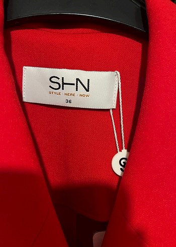 Düğmeli Kırmızı Ceket Elbise - Görsel 3