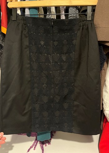 Siyah Gösterişli Midi Etek - Görsel 4