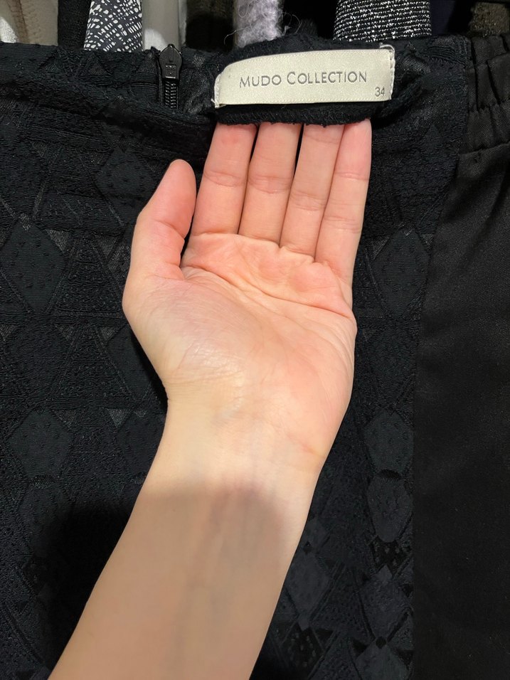 Siyah Gösterişli Midi Etek - Görsel 3