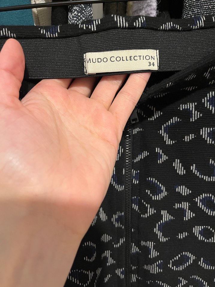 Koyu Gri Yılan Desenli Mini Etek - Görsel 3