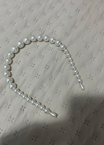 İnci Boncuklu Beyaz Taç - Görsel 3