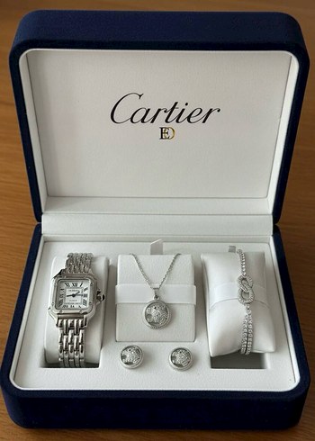 Beyaz Cartier Kadın Saat ve Takı Seti