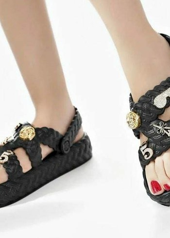 Siyah Yılan Desenli Platform Topuklu Kadın Sandalet