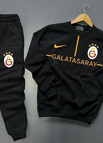 Taraftar Kombin
2 İplik Penye 
Özel Tasarım Baskı
Slimfit Kesim  - Görsel 6