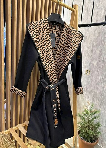 Siyah Nakışlı Uzun Kadın Bornoz - Görsel 2