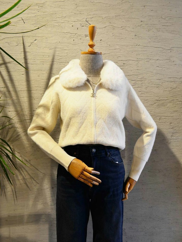 Bej Kadın Cigarette Pantolon Kürklü Detaylı - Görsel 2