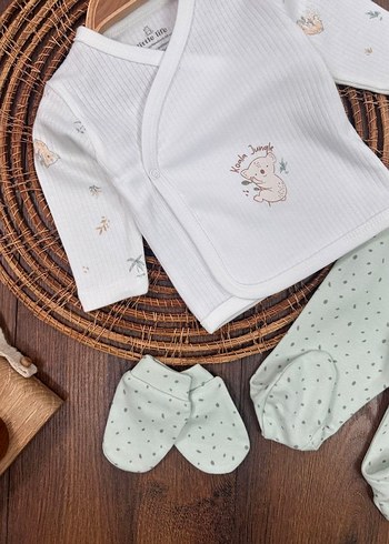 Bebek Beyaz Nakışlı Hastane Kıyafeti - Görsel 2