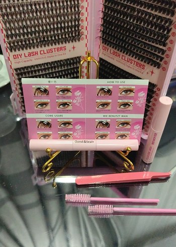 MAC Pembe Işıltılı Takma Kirpik Seti