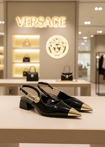 Versace Siyah Altın Tokalı Stiletto - Görsel 3