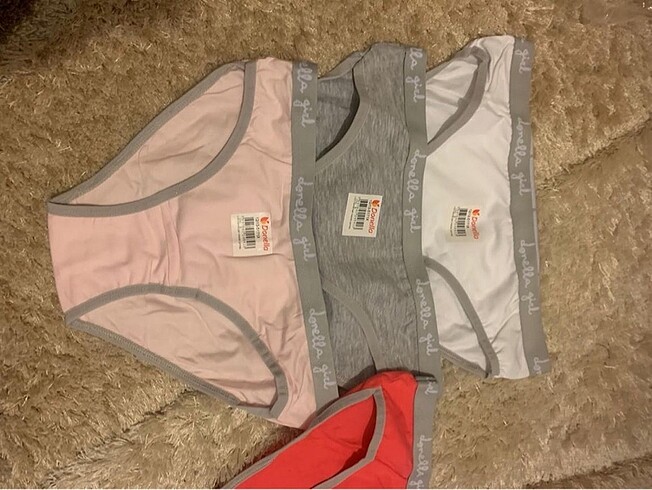 4 adet çamaşır - Görsel 3