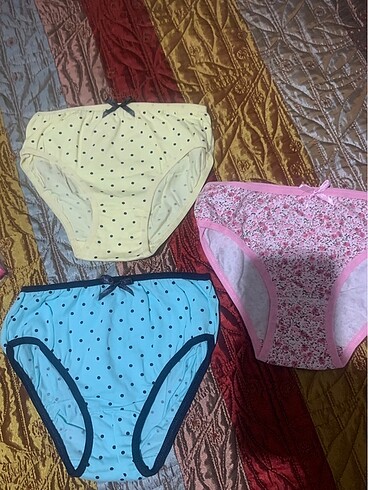 3 adet çamaşır - Görsel 2