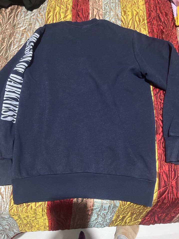 Siyah Baskılı Uzun Kollu Sweatshirt. M-L uyumlu - Görsel 3