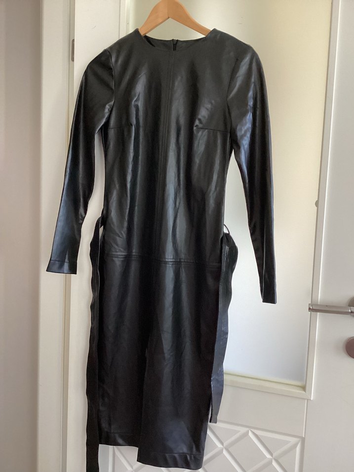 DERİ ELBİSE KUŞAKLI - Görsel 4