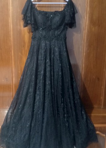 Siyah Nakışlı Uzun Gotik Abiye Elbise söz nişan için uygun - Görsel 2