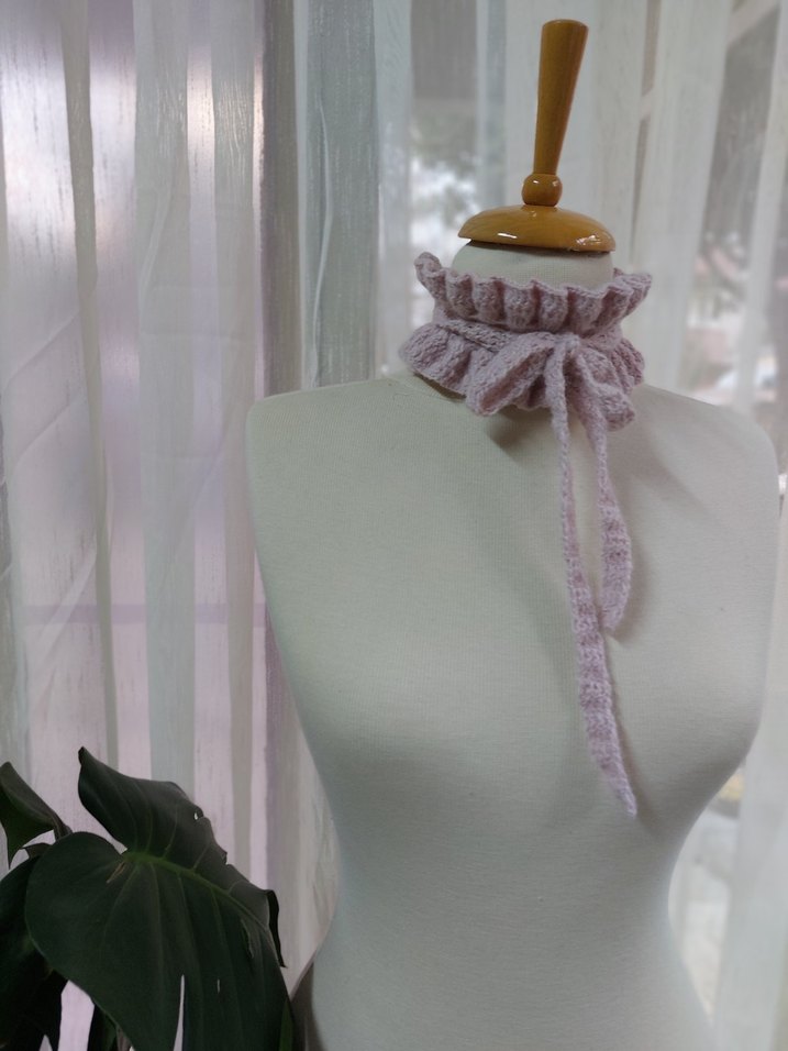 Bej Fırfırlı Örgü Kadın Boyunluk - Görsel 3