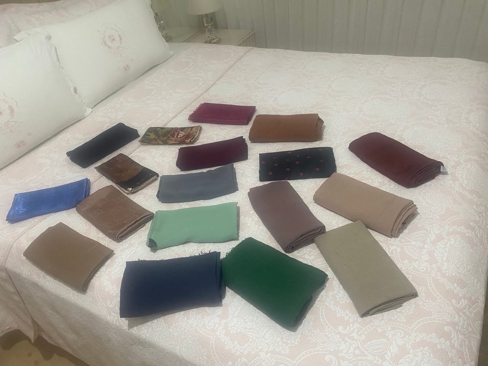 Toplamda 16 şal ve eşarp - Görsel 2