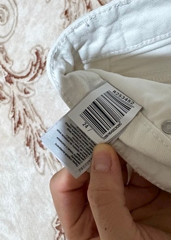 Kadın Beyaz Mini Denim Şort - Görsel 4