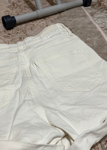 Kadın Beyaz Mini Denim Şort - Görsel 6