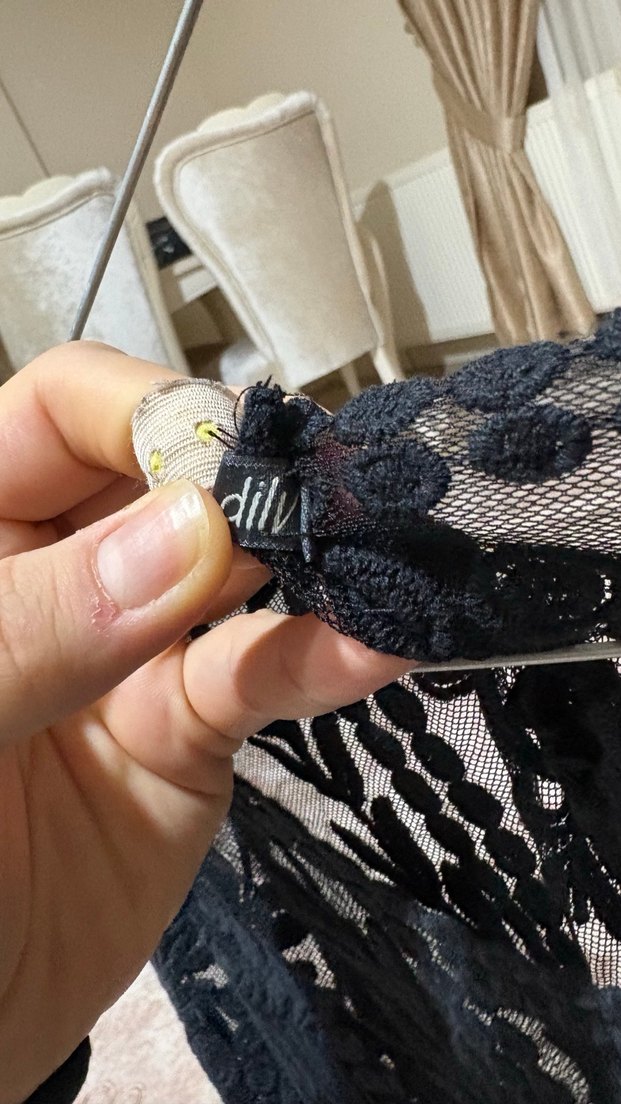 Dantel İşlemeli Siyah Uzun Kollu Bluz - Görsel 3