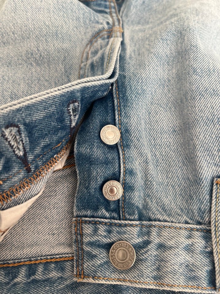 LEVİS — görsel 6/8