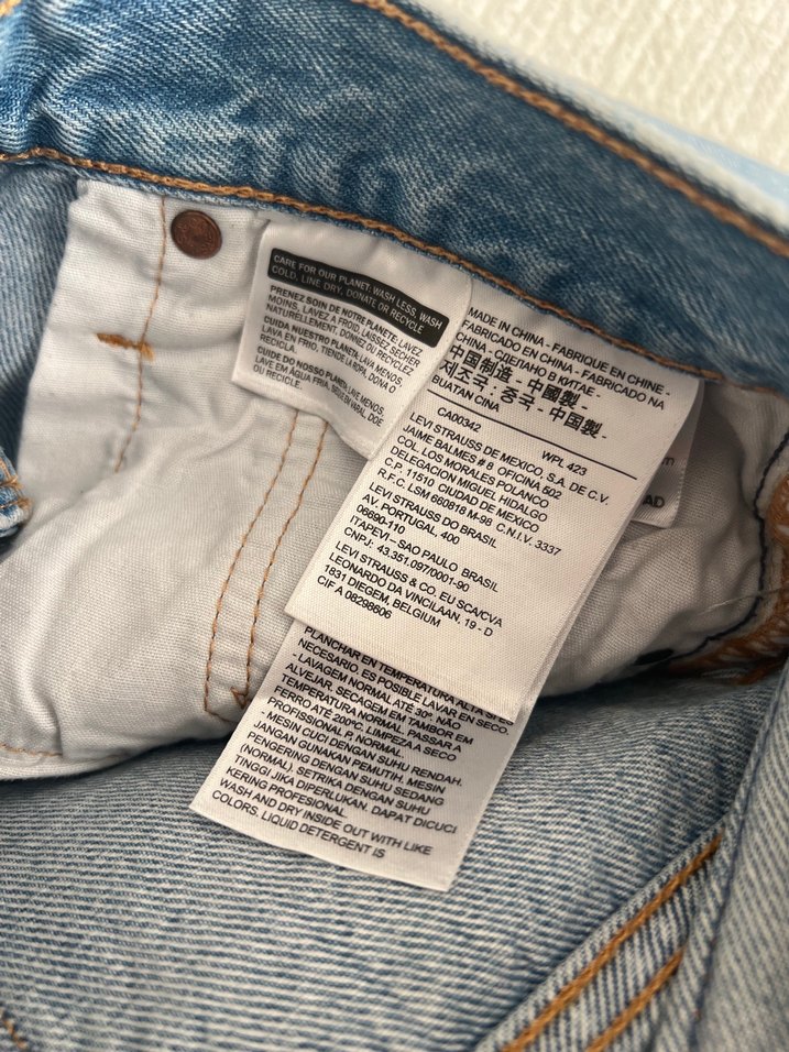 LEVİS — görsel 5/8