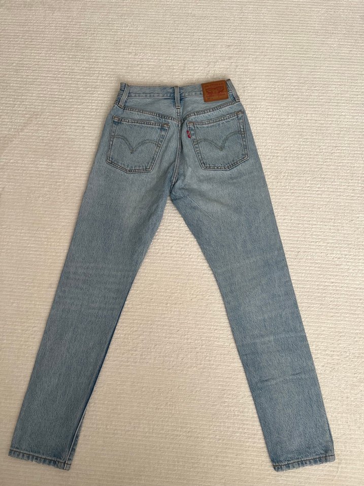 LEVİS — görsel 2/8