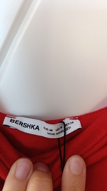 m Beden kırmızı Renk Bershka elbise