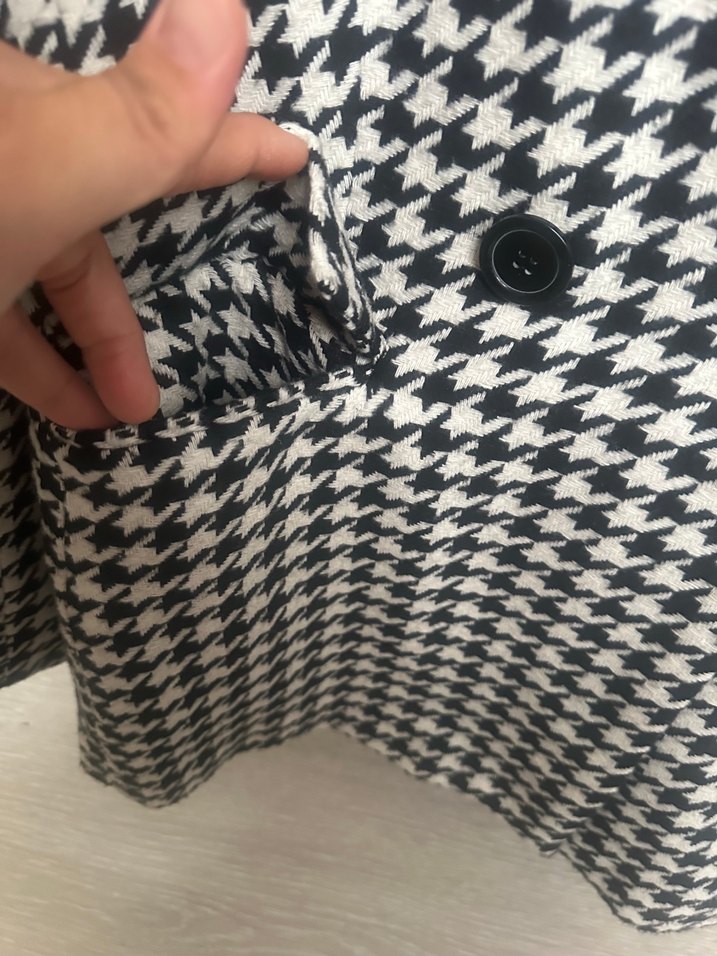 Şıklığın ve Klasikliğin Buluştuğu Houndstooth Blazer — görsel 3/10