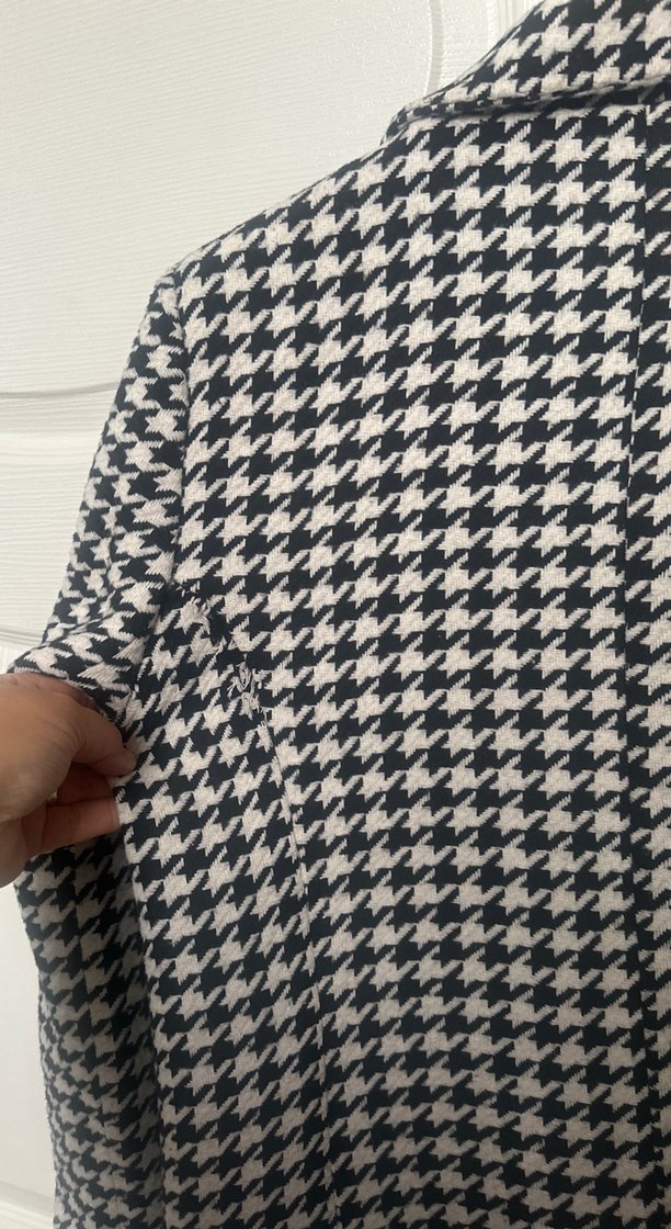 Şıklığın ve Klasikliğin Buluştuğu Houndstooth Blazer — görsel 9/10