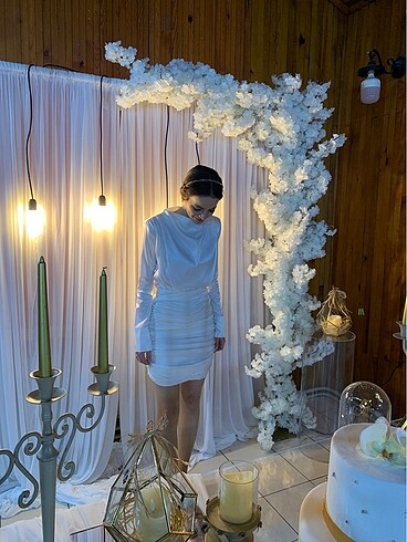 Gigii's Beyaz mini elbise