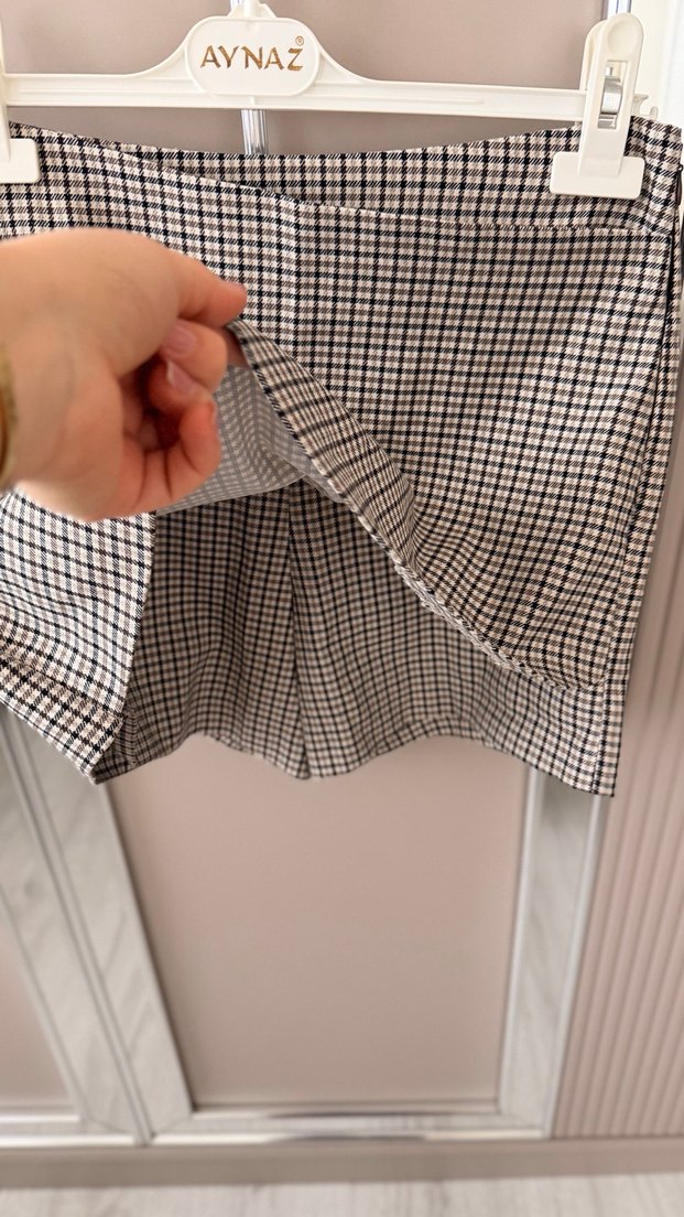 Kaz ayağı desenli mini şort etek - Görsel 3