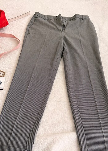 Gri kaz ayağı desenli 
Düğmeli Kadın Kumaş Pantolon - Görsel 3