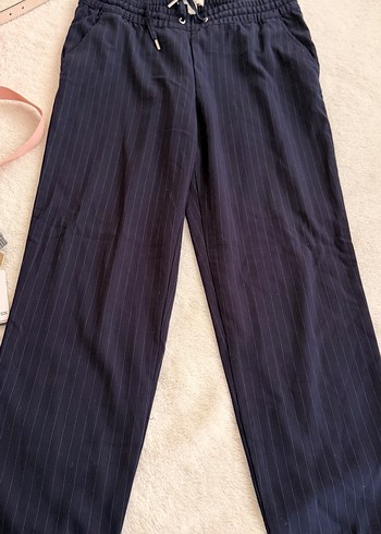 Kadın Lacivert çizgili Pilili Kumaş Pantolon - Görsel 3