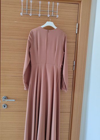 Bej Uzun Kollu Kat Katlı Uzun Elbise - Görsel 6