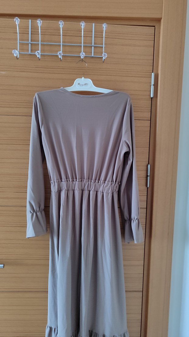 Bej Uzun Kollu Piliseli Kadın Elbise - Görsel 4