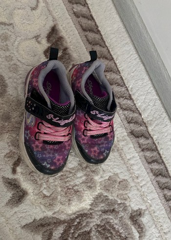 Skechers Kız Çocuk Pembe Bağcıklı Spor Ayakkabı