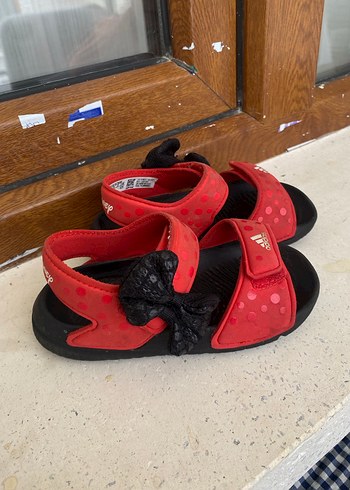 Adidas Kırmızı Adidas kız Çocuk Sandalet 22 numara