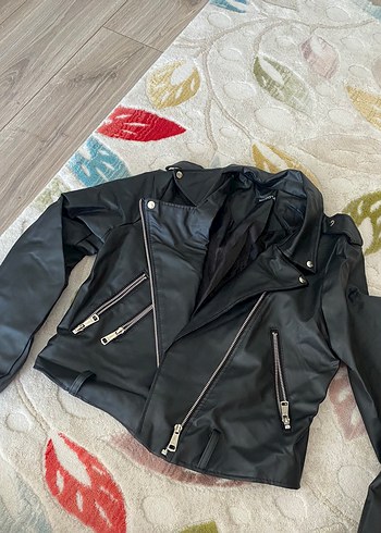 m Beden Siyah Deri Biker Ceket Fermuarlı